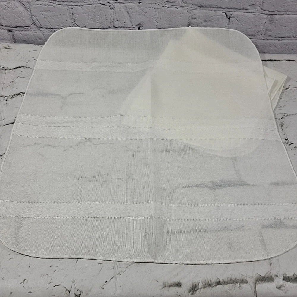 LARGE VINTAGE LINEN NAPKINS - SQUARE White Lot Of‎ 4